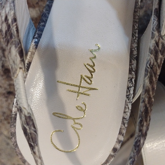 Women's size 8.5 Cole Haan snakeskin beige pumps - Picture 7 of 7